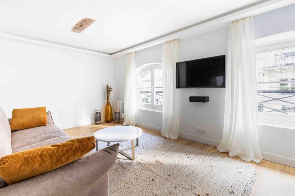 Invalides Palais Bourbon Luxueux Appartement 4P Paris Exterior photo